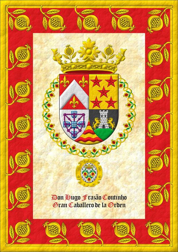 Quarterly: 1, Fraz�o; 2, Coutinho; 3, E�as; 4, C�mara; Ent� en point Or, three bars wavy Gules of Drummond. Crest: A crown of the Soberana y Muy Noble Orden de la Granada. The shield is surrounded by the collar of the Sovereign and Most Noble Order of the Pomegranate.