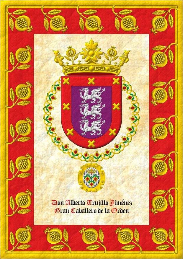 Escudo de púrpura, tres dragones pasantes, en palo de plata; una bordura de gules, ocho sotueres de oro. Timbrado de una corona de la Soberana y Muy Noble Orden de la Granada. El escudo está rodeado del Gran Collar de la Soberana y Muy Noble Orden de la Granada.